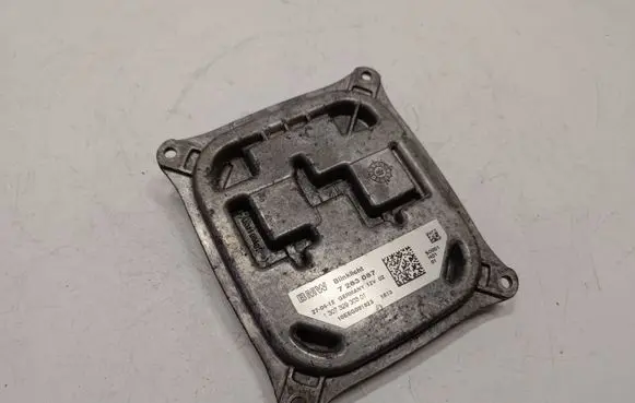 Headlight part