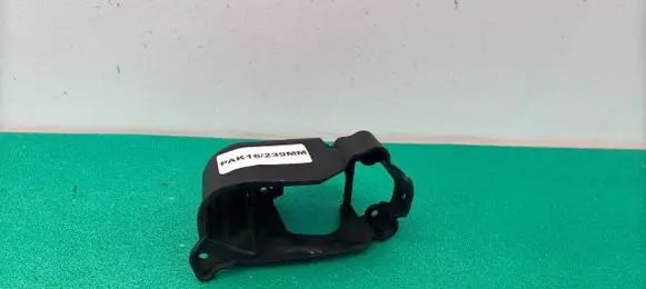 Honda Jazz Fog light bracket P9578