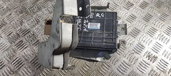 Mitsubishi Pajero Engine control unit/module MK387484 E6T01781