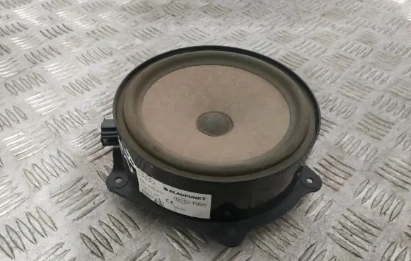 Audi A2 Front door speaker 8Z0035411