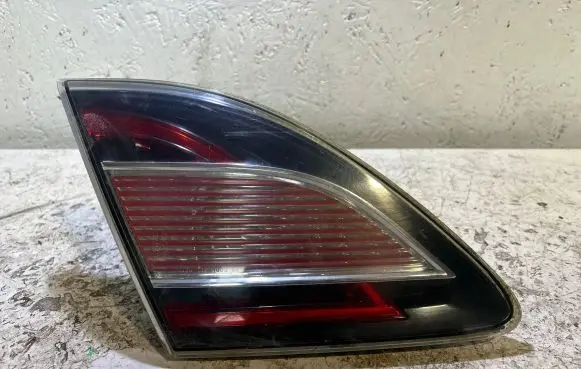 Mazda 6 Tailgate rear/tail lights 13241055