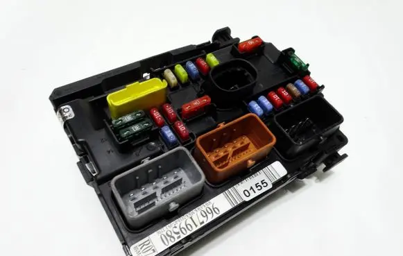 Citroen DS3 Fuse box set 9667199580 0155