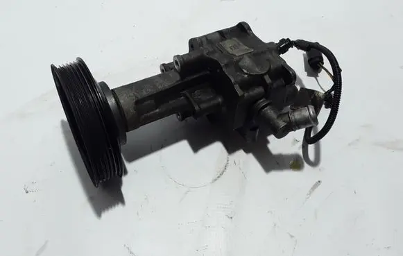BMW 5 F10 F11 Power steering pump 679866503