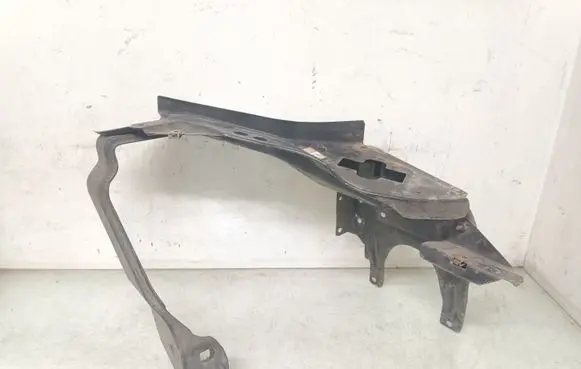 Mercedes-Benz CLS C218 X218 Headlight/headlamp mounting bracket