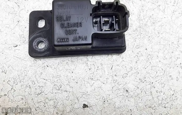 Mazda 6 Window washer relay 3301061091