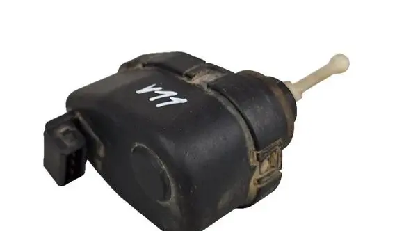 Audi A4 S4 B5 8D Headlight level adjustment motor 8A0941295