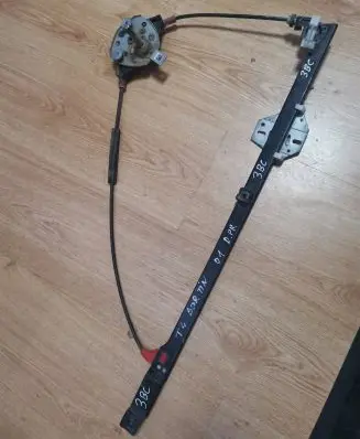 Volkswagen Transporter - Caravelle T4 Front door manual window regulator 701837502F