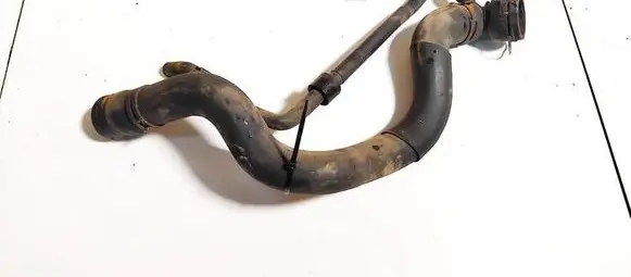 Engine coolant pipe/hose