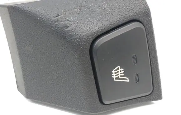 Hyundai i30 Seat heating switch Atl22kf1