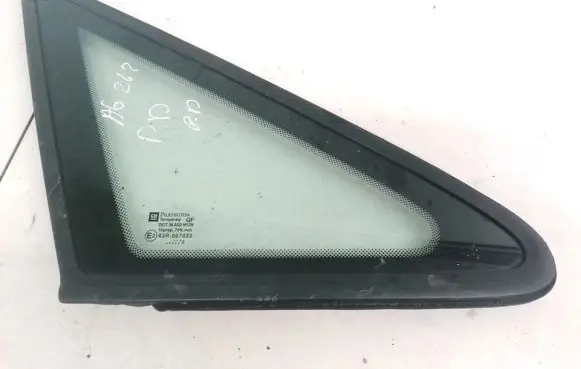 Opel Zafira A Front triangle window/glass 