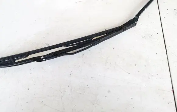 Nissan Primera Front wiper blade arm