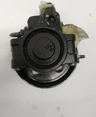 Ford Mondeo Mk III Power steering pump 1S703A733AA