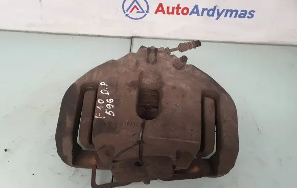 BMW 5 F10 F11 Front brake caliper 6786818 34116786818