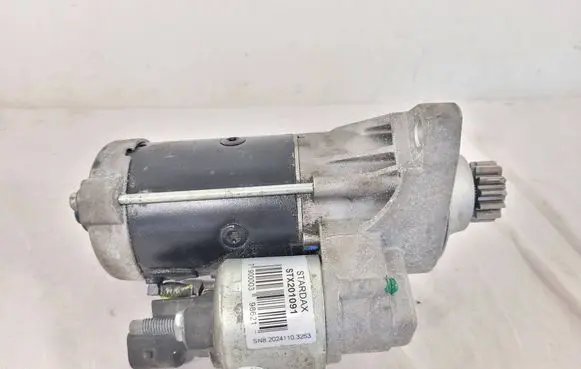 Volkswagen PASSAT B7 Starter motor 21K07825P