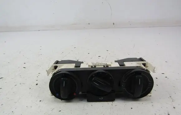 Volkswagen Polo Air conditioning/heating control unit 6Q0819045P
