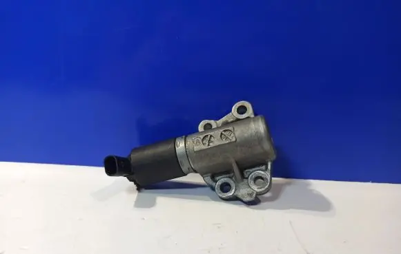 Volvo S60 Turbo solenoid valve 31480441