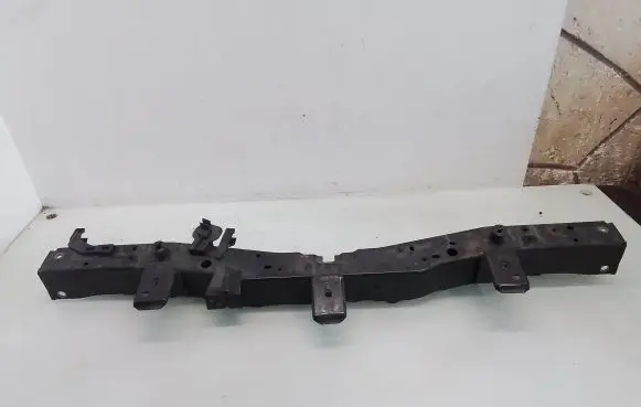Toyota Auris 150 Radiator support slam panel