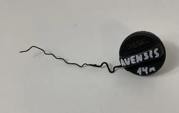 Toyota Avensis T270 Fuel tank filler cap 