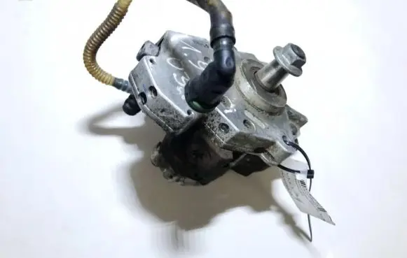 Renault Laguna II Fuel injection high pressure pump 0445010031 8200055072