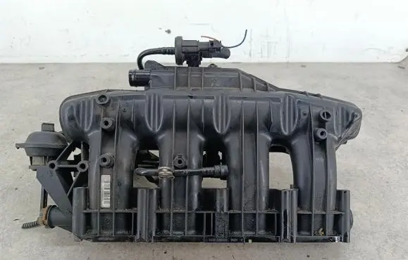 Volkswagen PASSAT B6 Intake manifold 06J133201AB