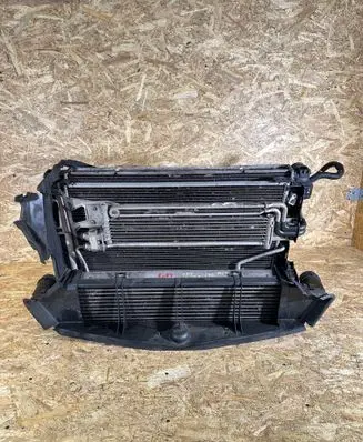 Mercedes-Benz E C207 W207 Radiator set A2045003603