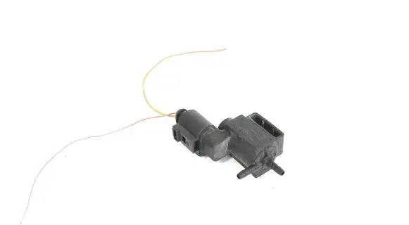 Volkswagen PASSAT B6 Turbo solenoid valve 037906283C