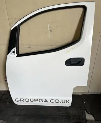 Nissan NV200 Front door 121212