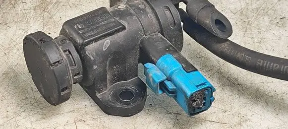 Peugeot 607 Turbo solenoid valve 9635704380 0928400414