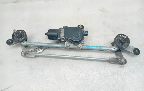 Renault Kadjar Front wiper linkage and motor