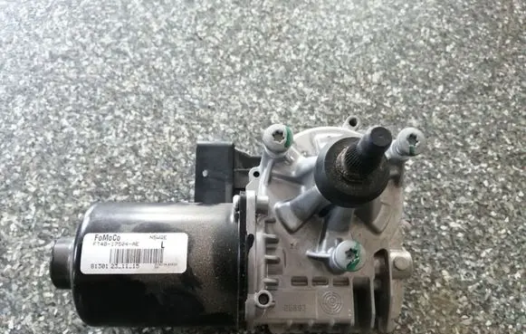 Ford Edge II Wiper motor W000052203