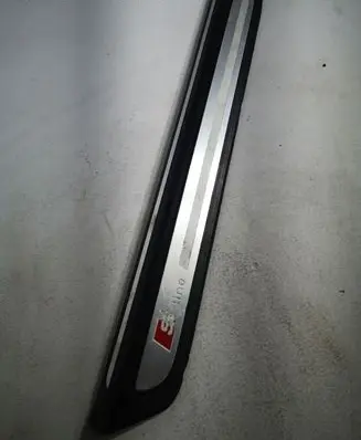 Audi Q5 SQ5 Front sill trim cover 8R0853374
