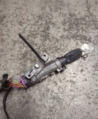 Audi A4 S4 B7 8E 8H Ignition lock 4B0905851P