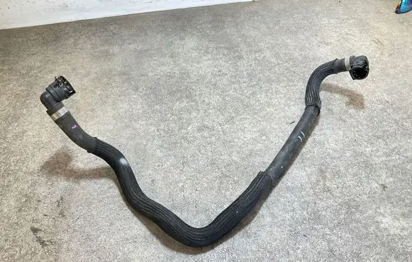 Citroen C4 III e-C4 Engine coolant pipe/hose