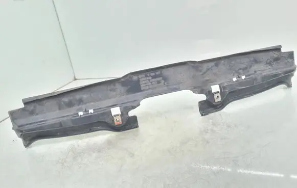 Radiator trim