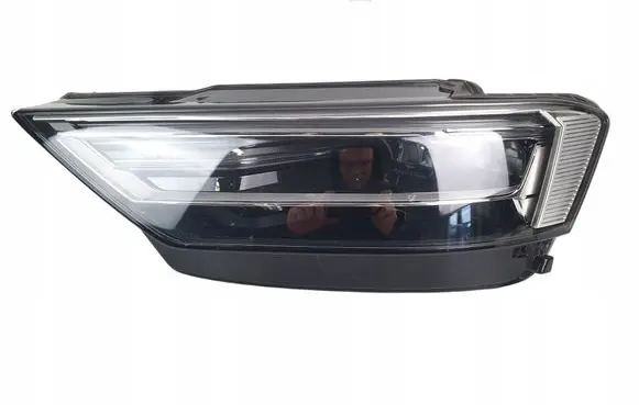 Audi A8 S8 D5 Headlight/headlamp 4N0941033