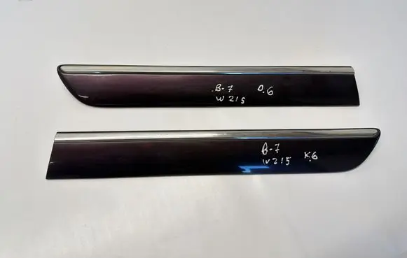 Mercedes-Benz CL C215 Rear fender molding trim A2156900562 A2156900662