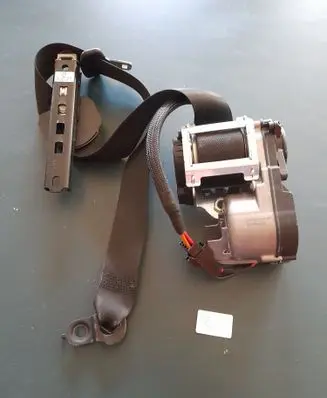 Mercedes-Benz GL X164 Front seatbelt