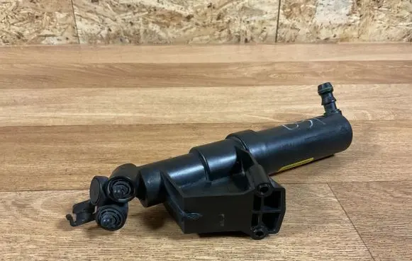 Volvo V50 Headlight washer spray nozzle 30699012 1307030218