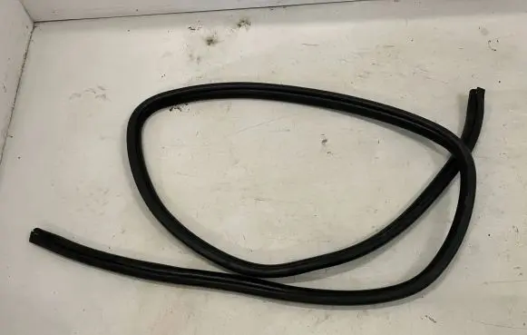 Toyota Yaris Rubber seal rear door 