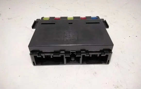 Lexus IS 220D-250-350 Central body control module 8921153020 15V16