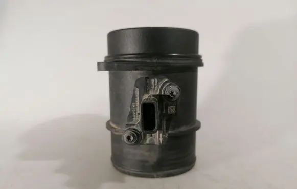 Opel Movano B Mass air flow meter 165765213R 93450753 5WK98504