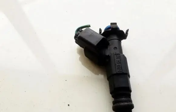 Ford Mondeo Mk III Fuel injector 0280156009 1S7G-DC