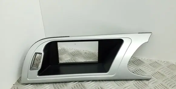 Audi A4 S4 B8 8K Radio/GPS head unit trim 8K2857185G