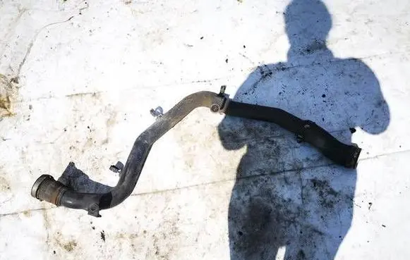 Audi Q7 4L Intercooler hose/pipe 7l6145795s 7l6145770m