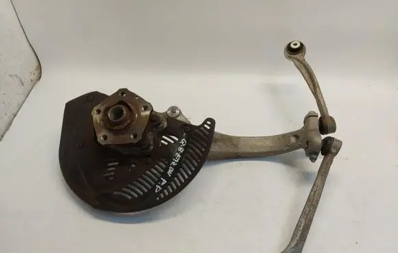 Front wheel hub