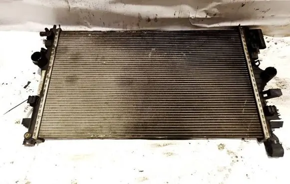 Opel Insignia A Coolant radiator 13241725 S8112001