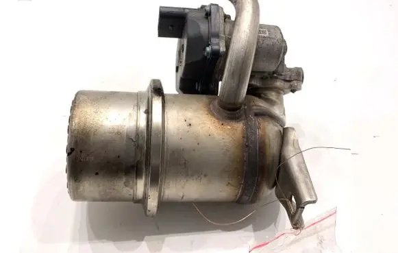 Volkswagen Golf VII EGR valve 04L131501C
