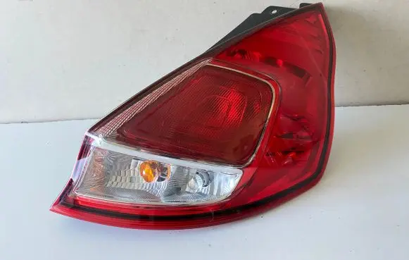 Ford Fiesta Rear/tail lights C1BB13404