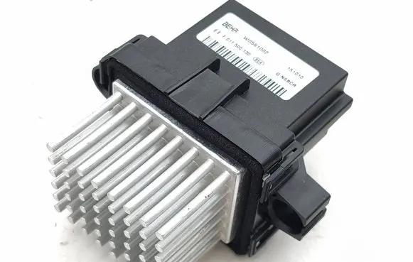 Maserati Ghibli Heater blower motor/fan resistor W0591002 F011500130 151010