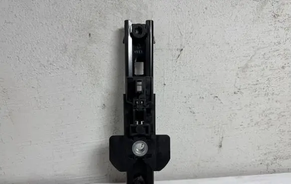 Ford Kuga I Seat belt height adjuster 8V41S611C46AB